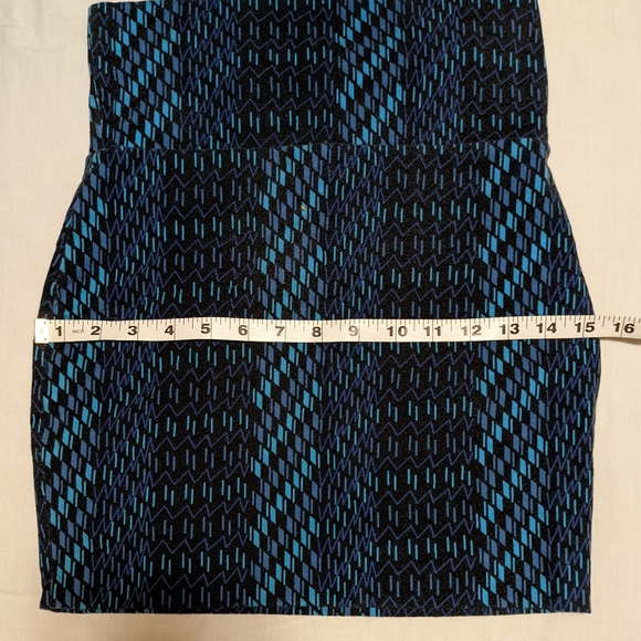 VINTAGE Early 2000's 'Forever 21' Mini Skirt - Picture 5 of 5